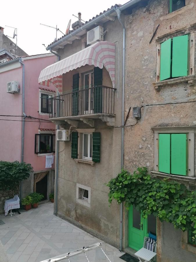 Apartment Veli Dvor 크레스 외부 사진