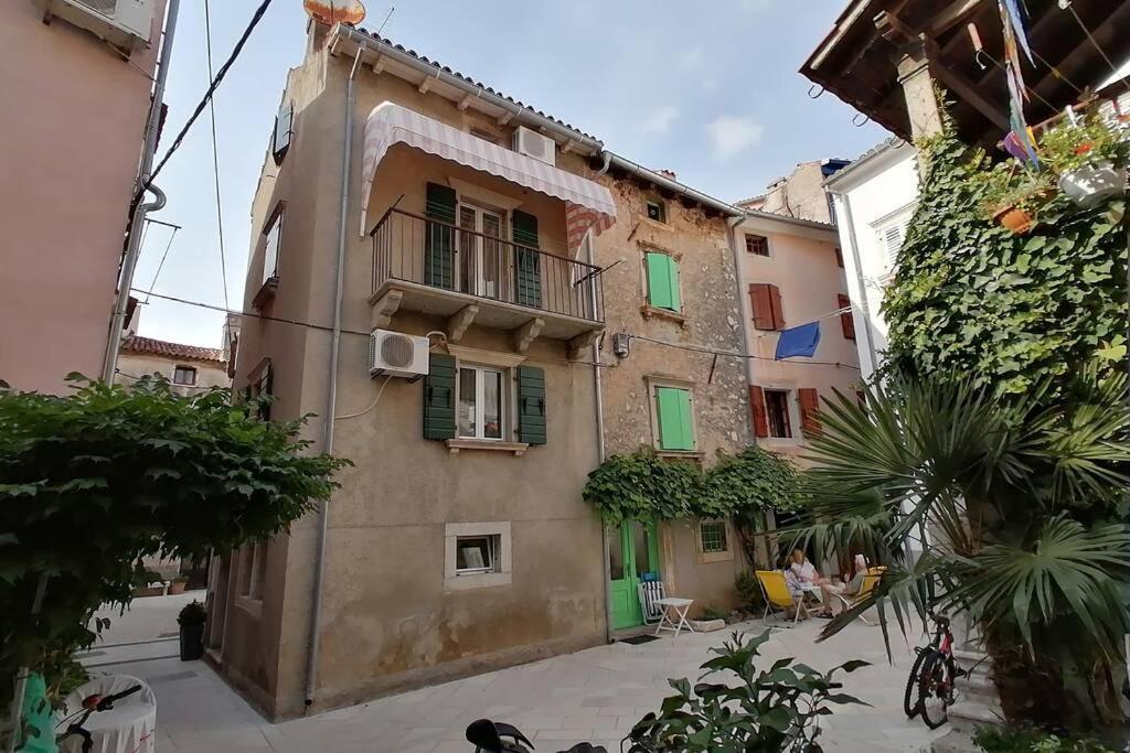 Apartment Veli Dvor 크레스 외부 사진