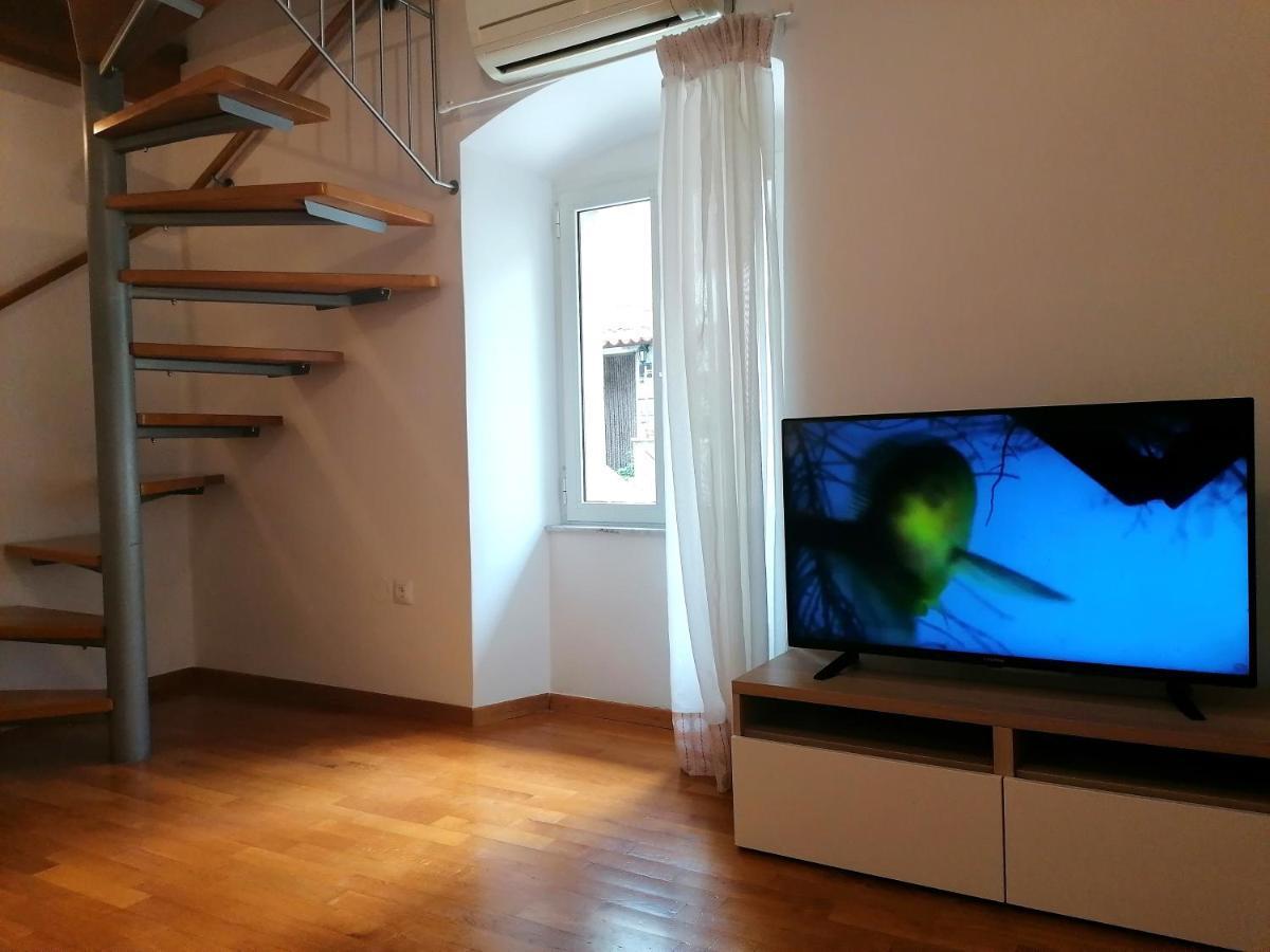Apartment Veli Dvor 크레스 외부 사진